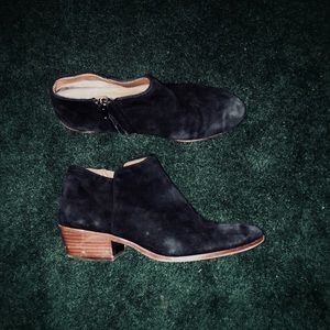 SAM EDELMAN black booties!!